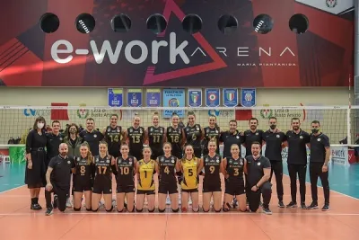 VakıfBank, Süper Finale Süper Oyunla Çıktı