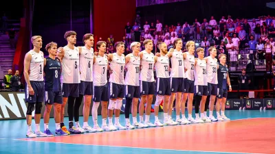 Yarı Finalisti Netice Seti Belirledi İtalya'yı  3-2 Yenen Finlandiya Slovenya'nın Rakibi Oldu