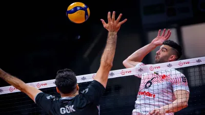 Ziraat Bankkart, Spor Toto'ya set vermedi seride 1-0 öne geçti