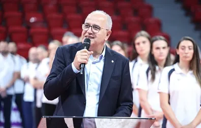 TVF Başkanı Üstündağ’dan Vefa Vurgusu: 3. Ahmet Göksu Voleybol Turnuvası Başladı