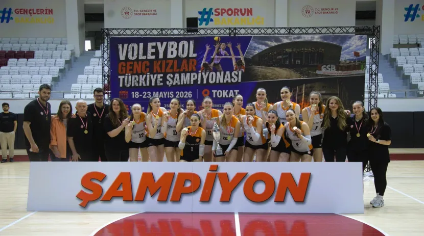 Genç Kızlarda VakıfBank'ı 3-1 yenen Eczacıbaşı Şampiyon