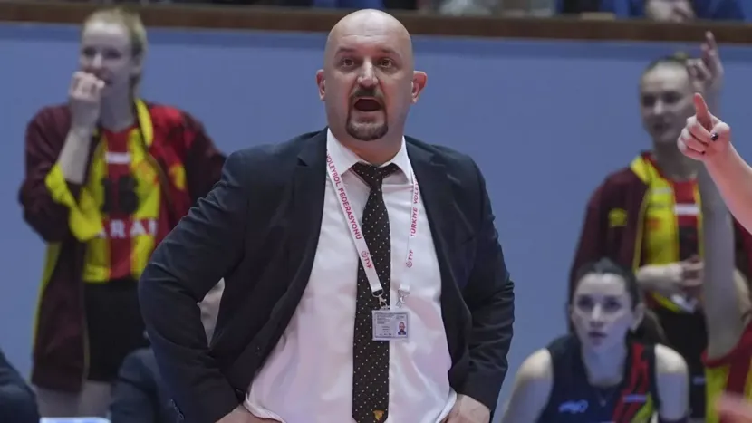 Göztepe'de Ataman Güneyligil le Yollar Ayrıldı